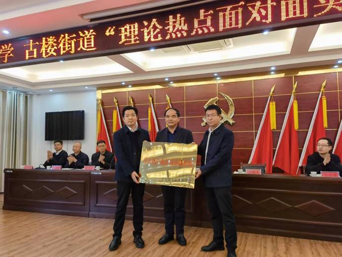 ˵��:eb22a23363d08f00bc5074275182113